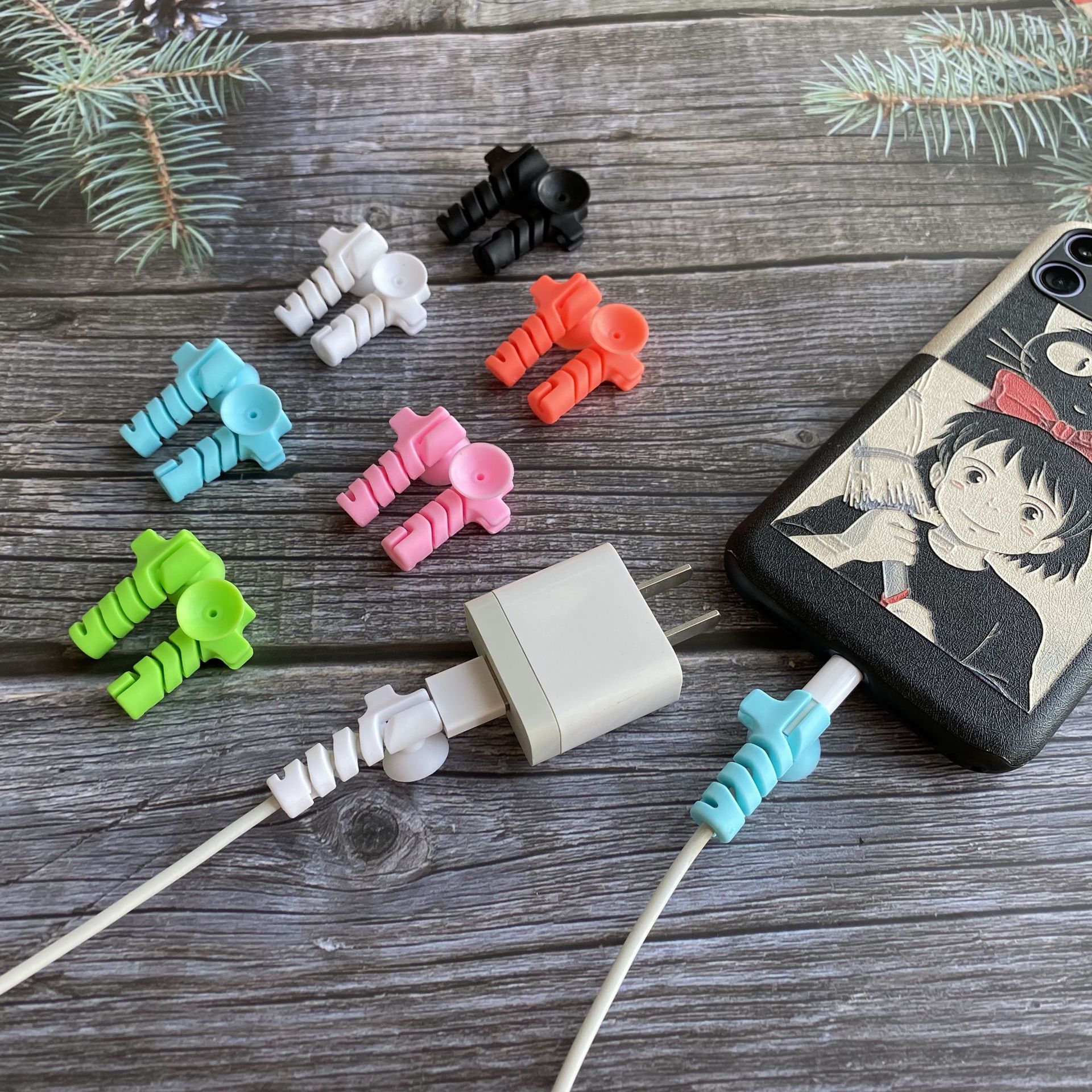 新款吸盘螺旋数据线保护套硅胶适用于苹果安卓充电USB防断裂散装