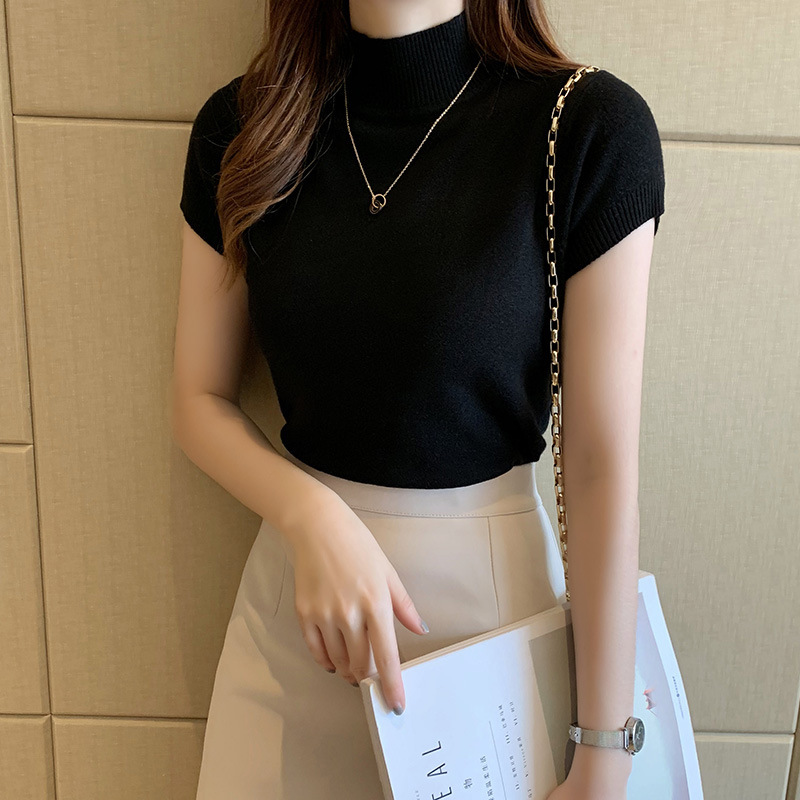 半高襟のニットのショートベストの女性の夏の外は袖なしのtシャツの上着の薄いタイプのインナーシャツを着ます。|undefined
