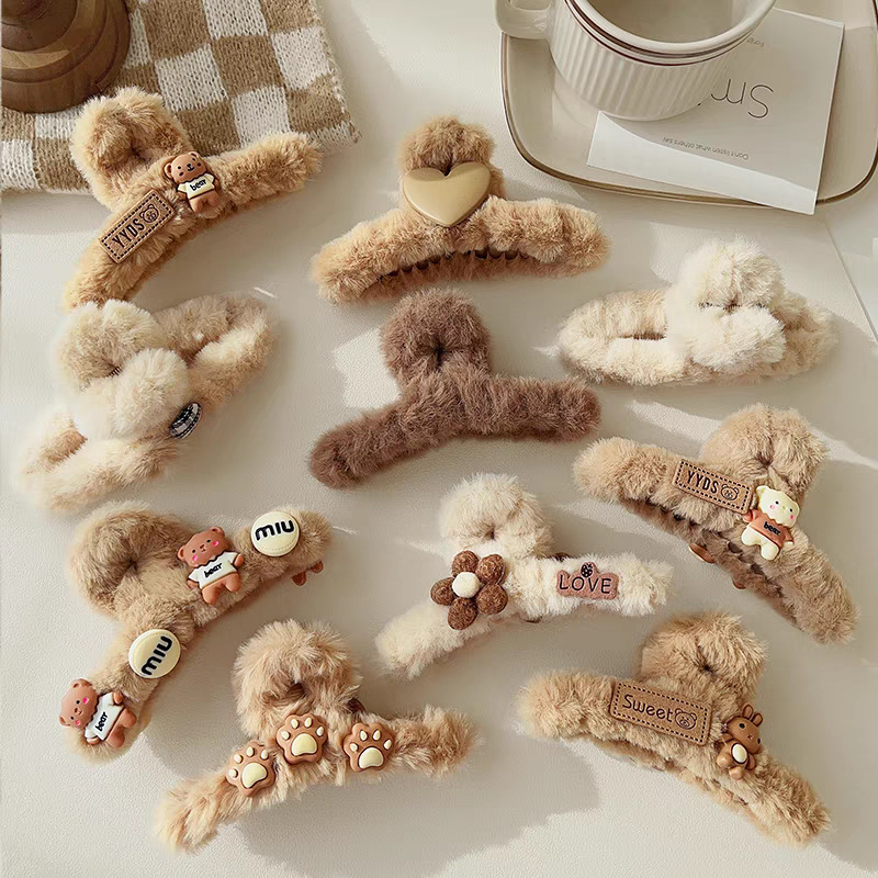 Otoño y invierno curry clip de agarre de cabeza grande clip de cabello tocado clip de tiburón 2025 nuevo peludo de gama alta agarre de cabello