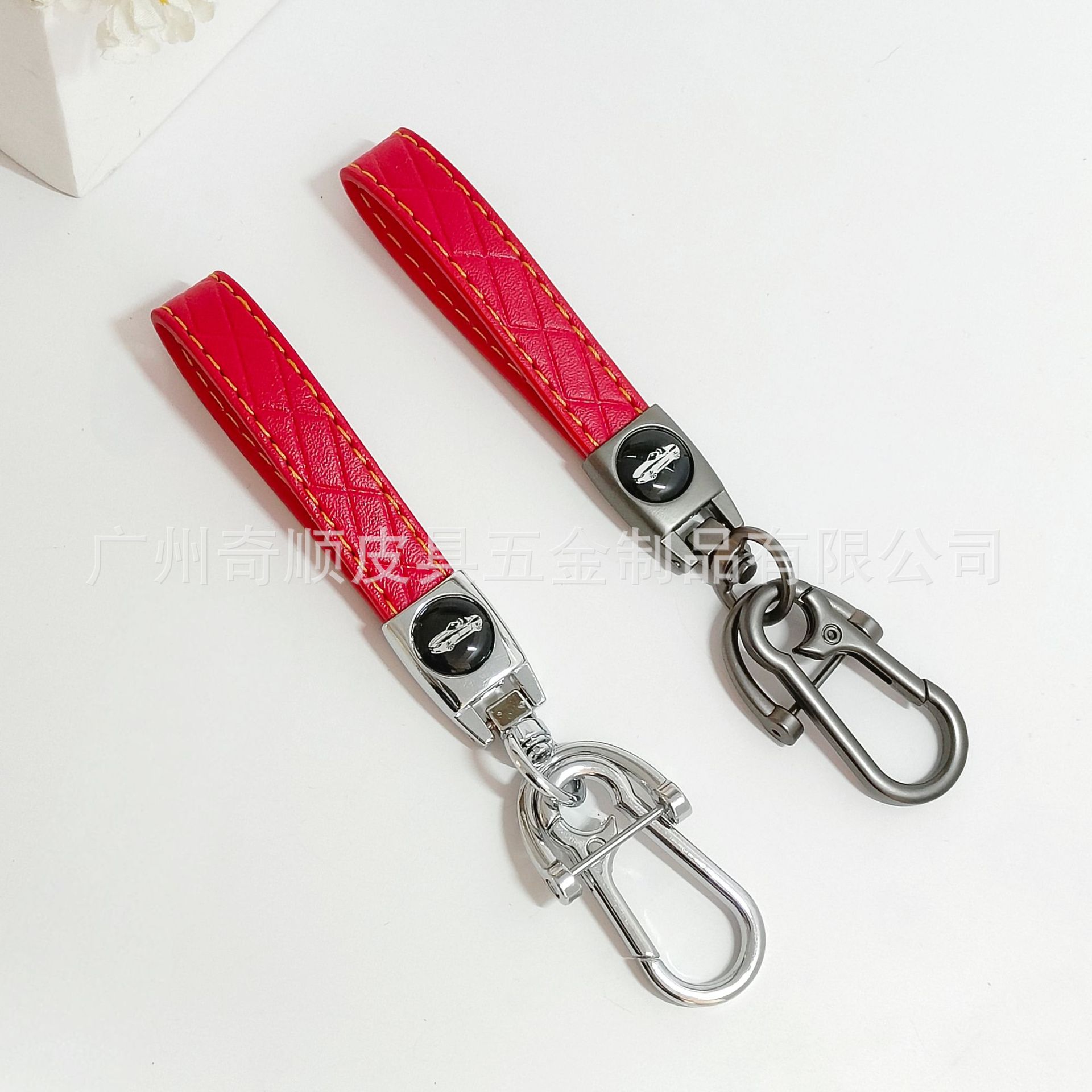 빨간색(금색 선)