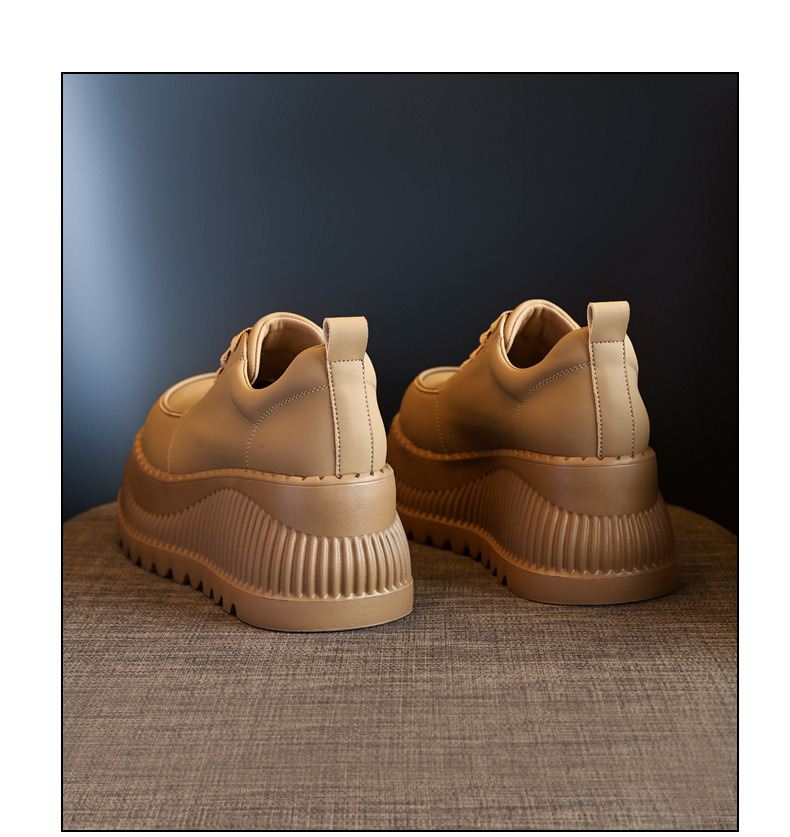 Giày sneaker nữ đế dày tăng chiều cao bên trong, đế bánh xốp mềm mại — Màu đen chi tiết 22