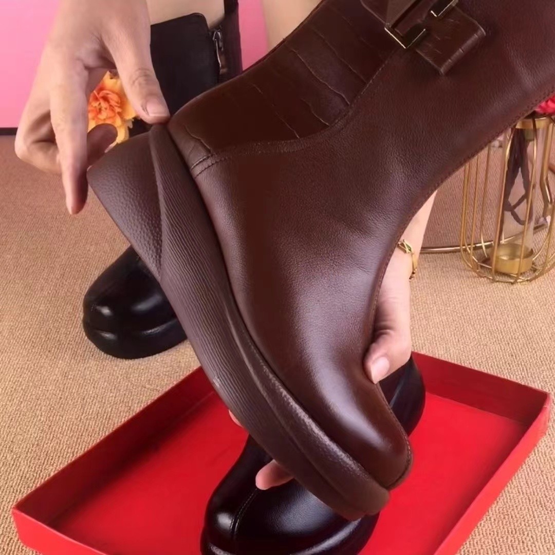 跨境2025中筒马丁靴女软皮厚底冬季新款舒适软底妈妈鞋