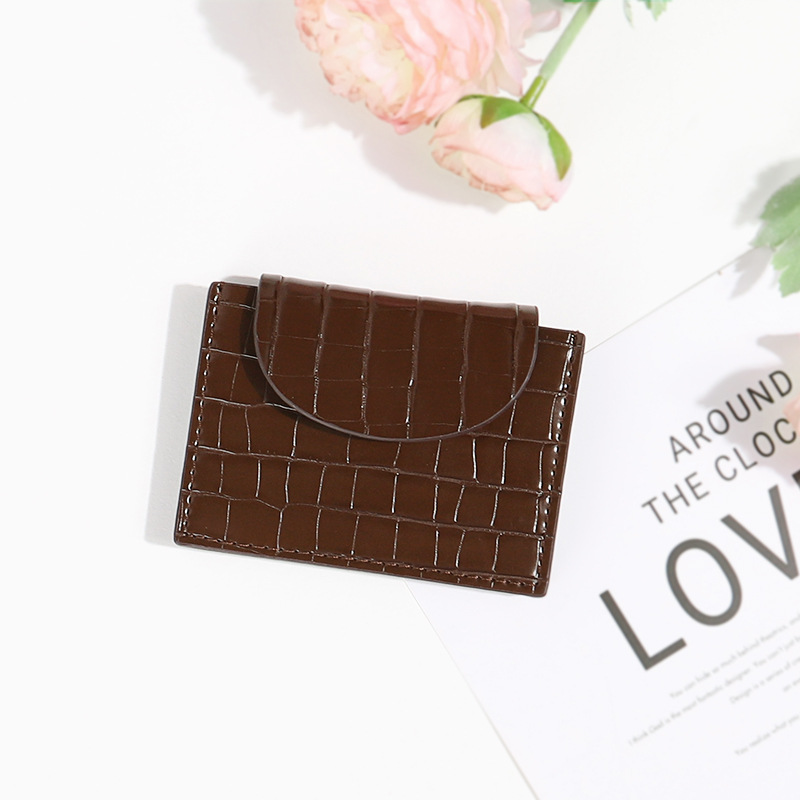 Cartera corta de cuero de camarón para mujer 2023 nuevo titular de tarjeta plegable ultrafino suave pu pequeño simple cartera de mujer