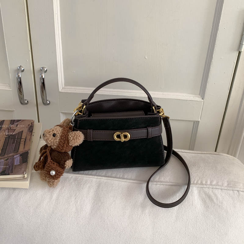 Bolso de mano de alta sensación 2026 nuevo retro esmerilado bolso cuadrado simple nicho bolso de mujer casual