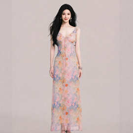 2026巨好看水墨画碎花吊带连衣裙夏日绝美仙女海边度假沙滩长裙子