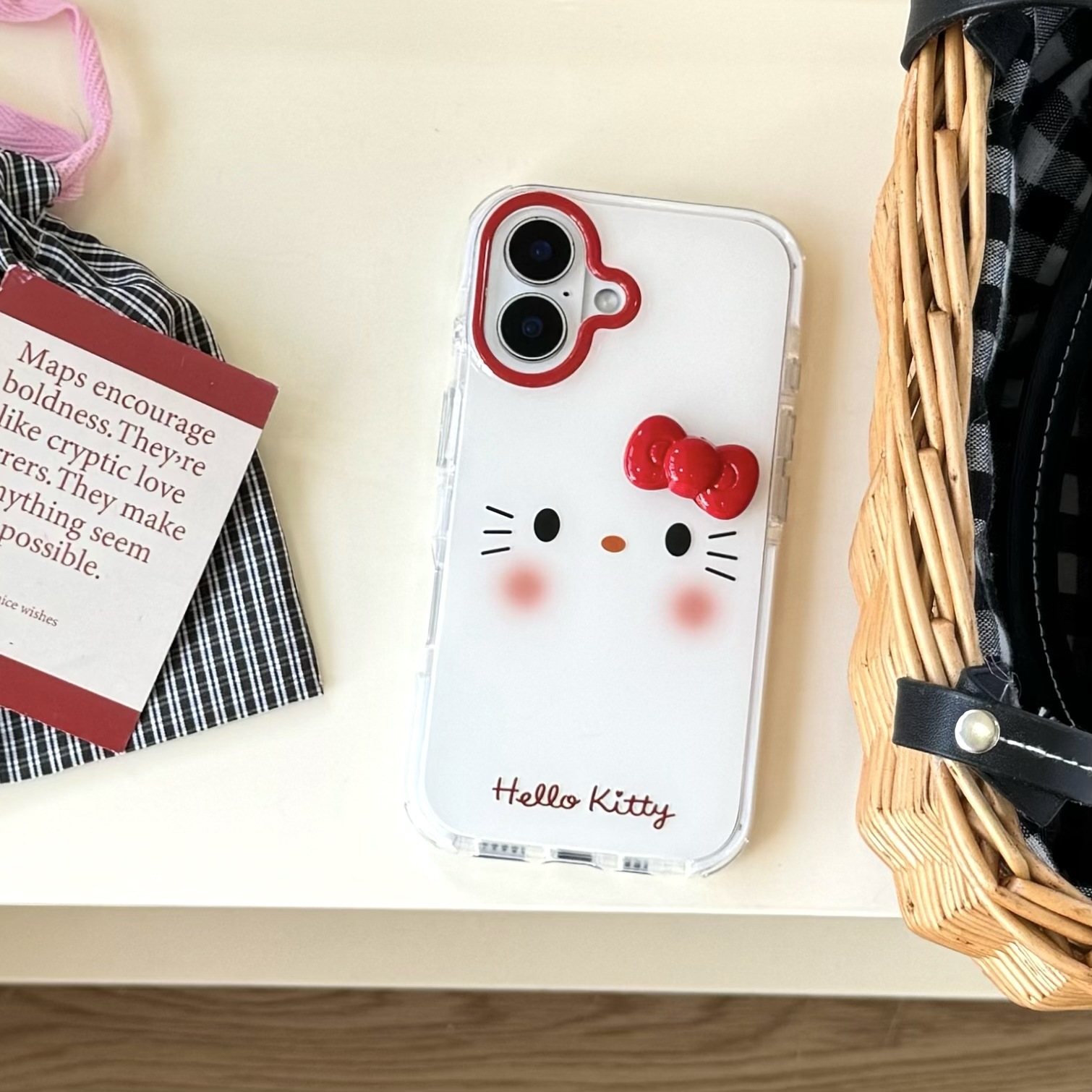 Simple y lindo rubor KT cat emoji para iPhone15/16 Apple 15Pro funda para teléfono móvil 14 chica 13 nuevo