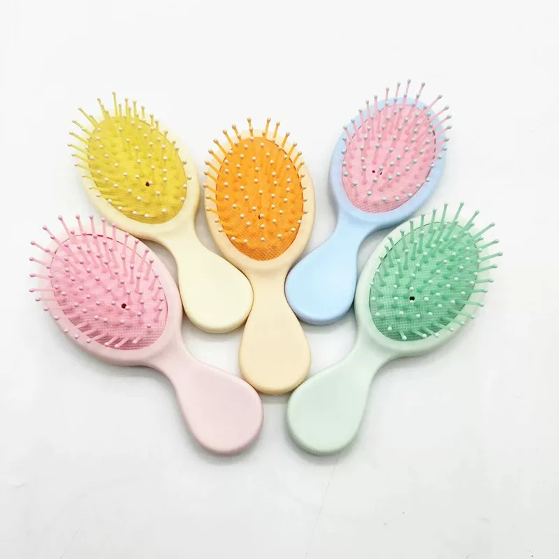 Handheld Scalp Massager Brush, Matte Finish, Soft Cushion, 14 cm Compact
