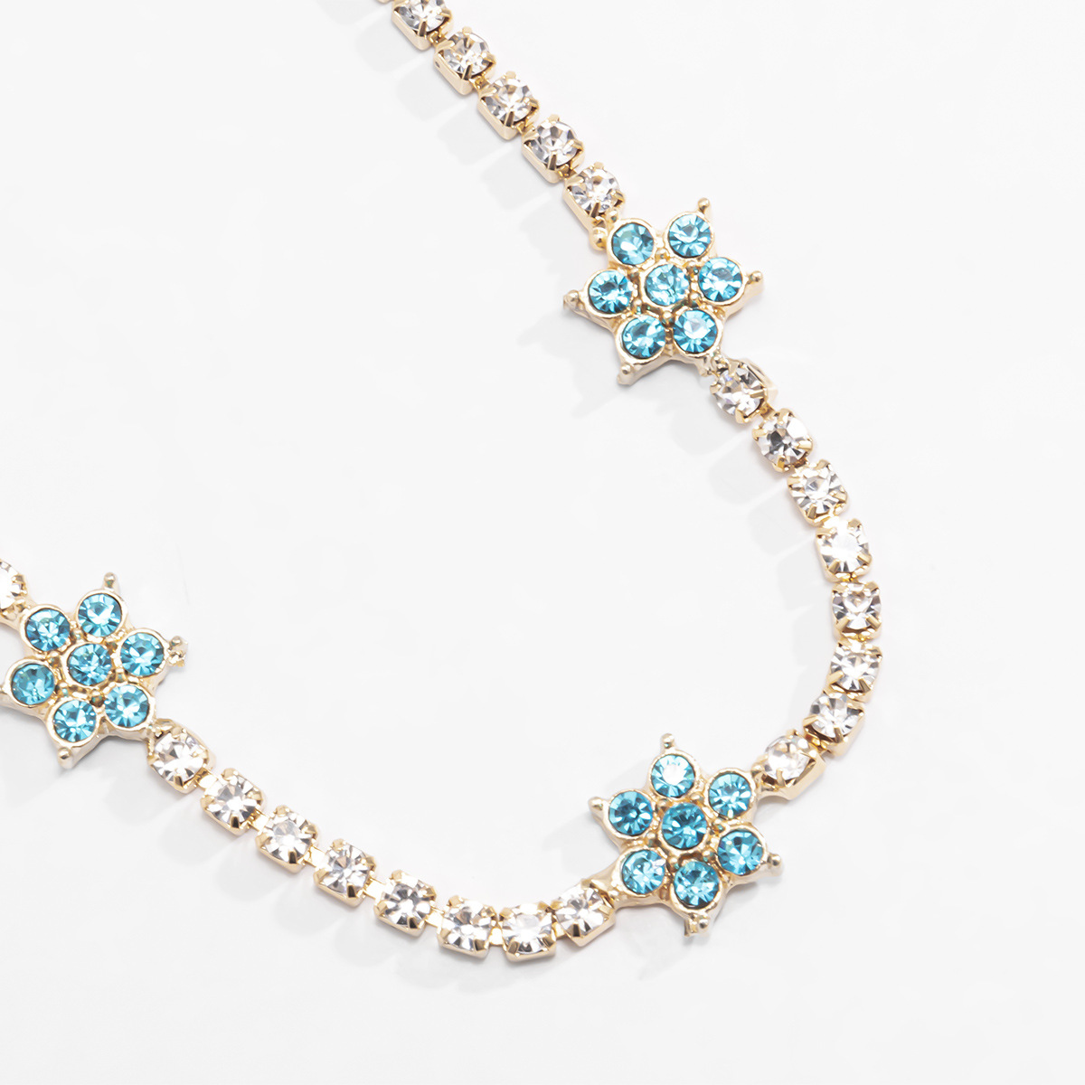 Retro Mikro-eingelegte Blumen Diamant Halskette display picture 2