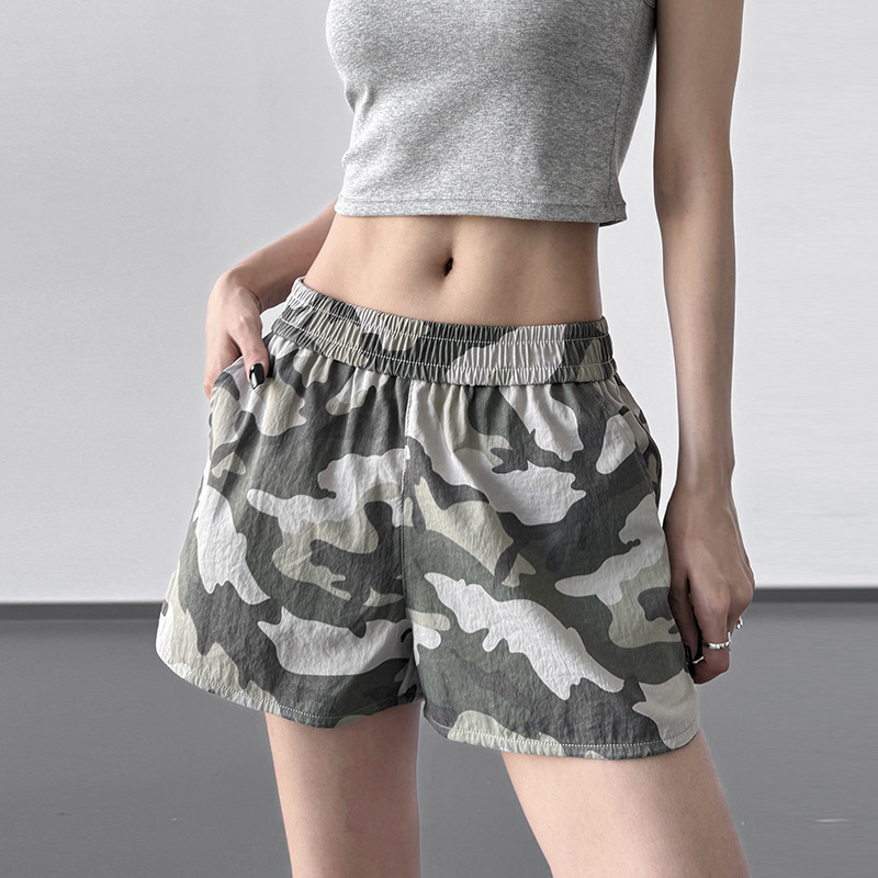 American-Style Spicy Girl Camouflage Shorts for Women, Summer Slim-Fit Hip-Hugging Hot Pants with Drawstring Casual Pants
