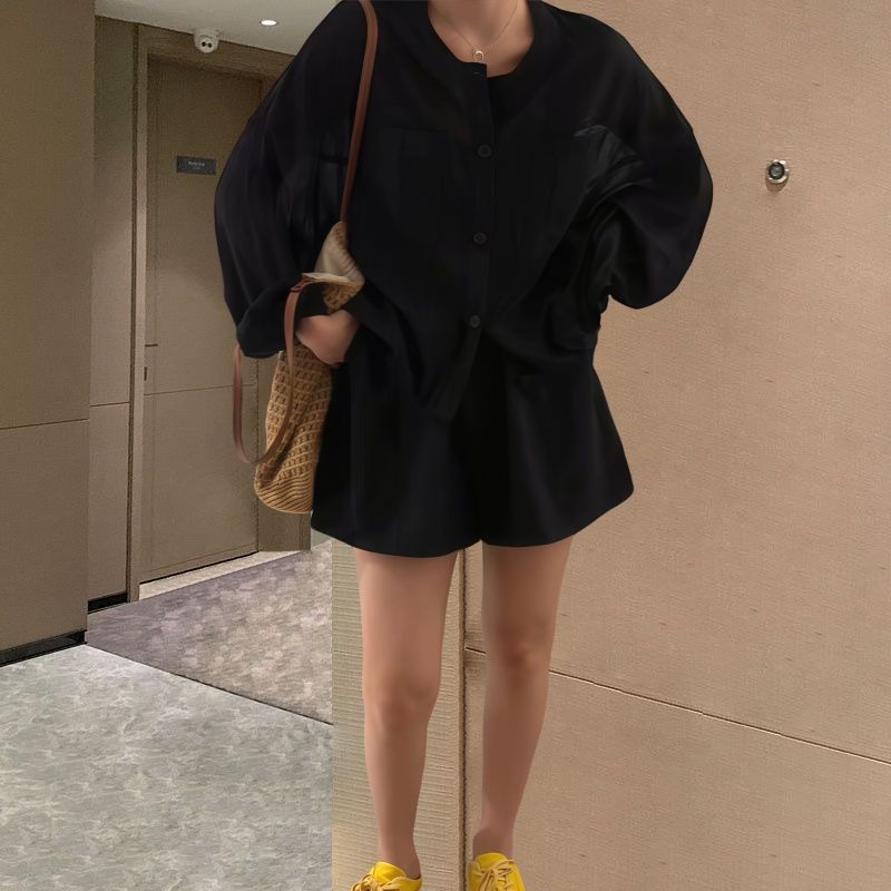 검은색
