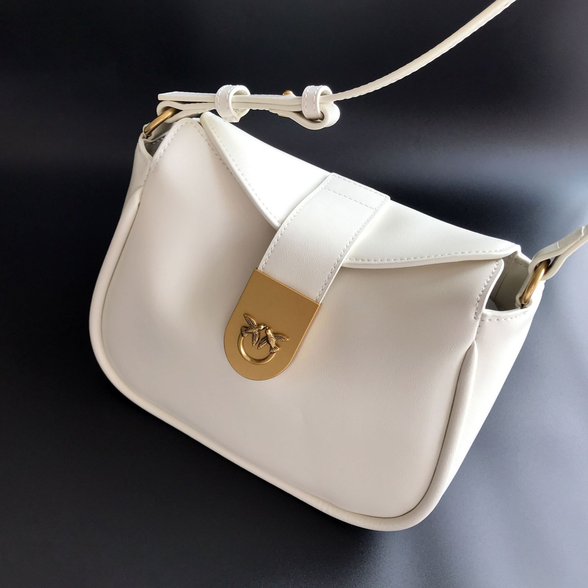 오일 왁스 휴대용 화이트