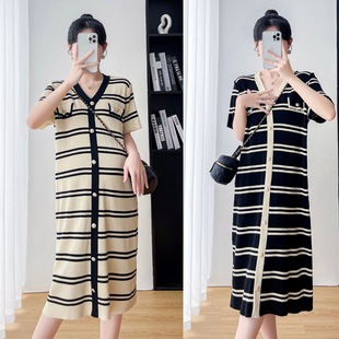 Real shot spot ~ fashion pregnant women ice silk striped dress female Korean V collar color matching single breasted short sleeve sweater