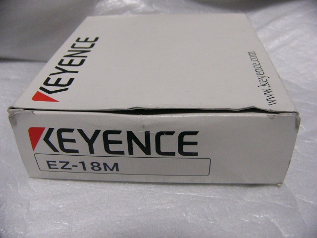 基恩士KEYENCE接近开关传感器EZ-18M全新原包装实物拍摄
