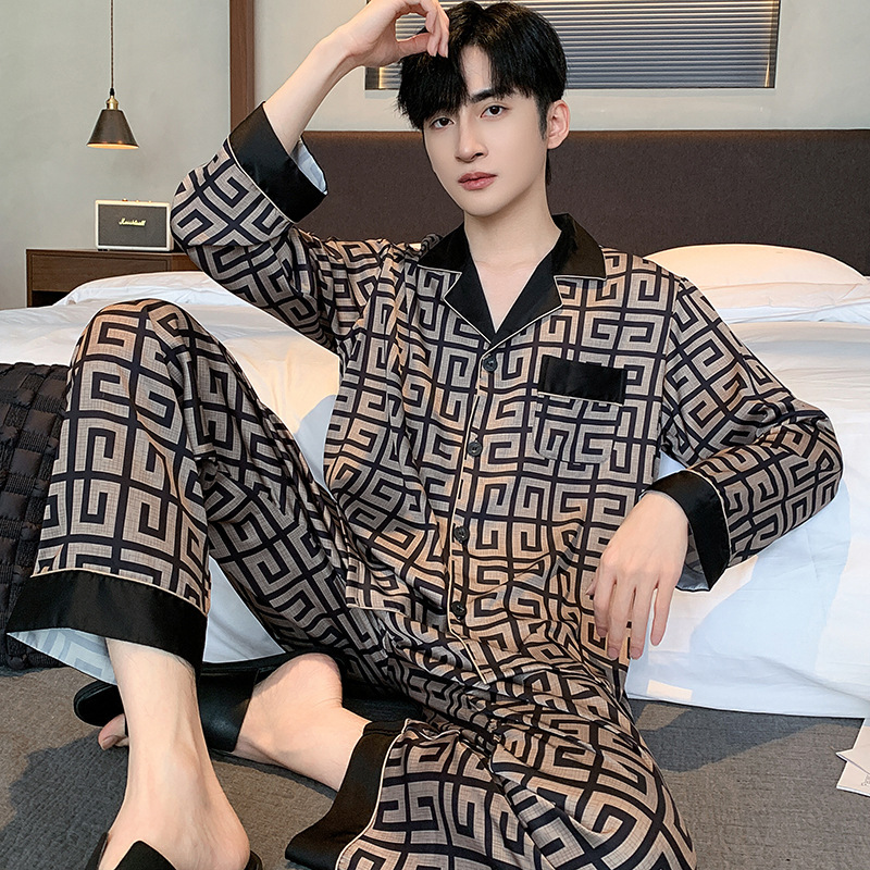 Pajamas Men's Long-sleeved Ice Silk Spring and Autumn Summer Men's Satin Thin Young and Middle-aged Summer Home Clothes suit Pajamas Men's Long-sleeved Ice Silk Spring and Autumn Summer Men's Satin Thin Young and Middle-aged Summer Home Clothes suit