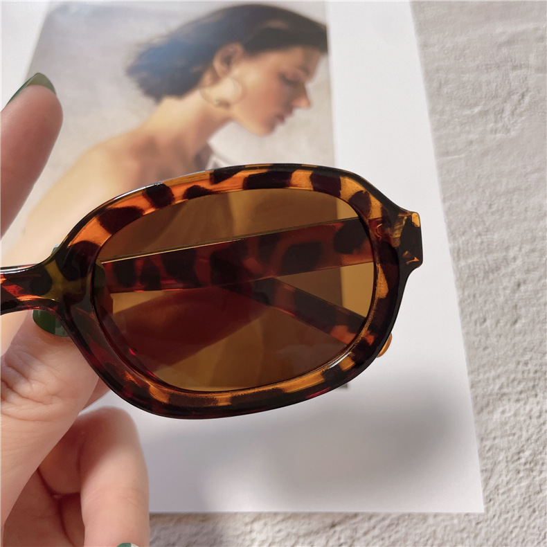 Solid Color Pattern Unisex Gender Casual Solid Color PC UV400 Protection Oval Frame Full Frame Women's Sunglasses