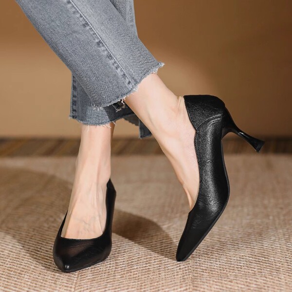 Autumn shoes pointed-toe