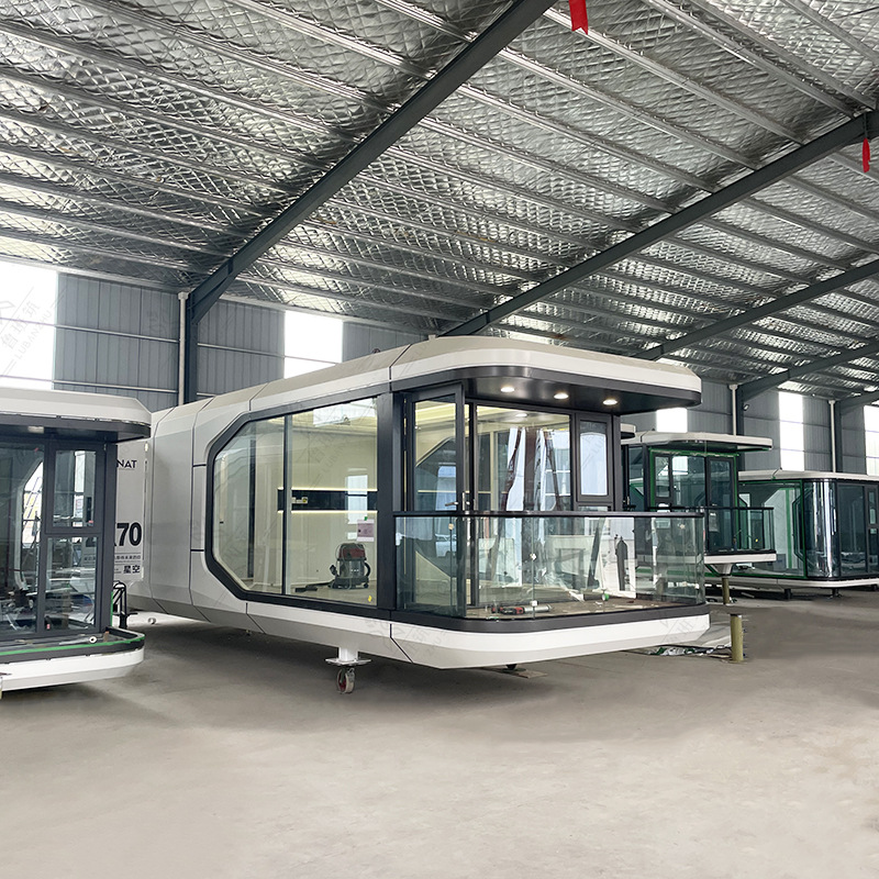 Camping cápsula espacial suburbio Bosque Nieve Montaña logística alimentación de alimentos Casa de alimentos cocinados cocinar casa contenedor