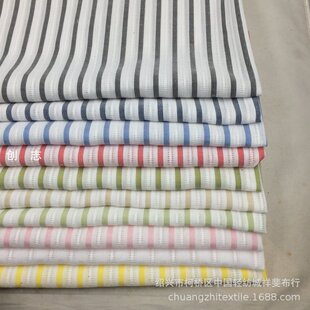 TR�Ứ�Q�l�ӽg�C����Ů�b���������e�L���r�������B��ȹ������