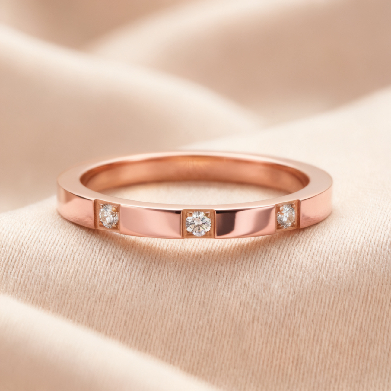 Anillo de acero inoxidable, nicho femenino, lujo ligero de alta gama, sin decoloración, oro rosa, diseño de gypsophila, joyería femenina