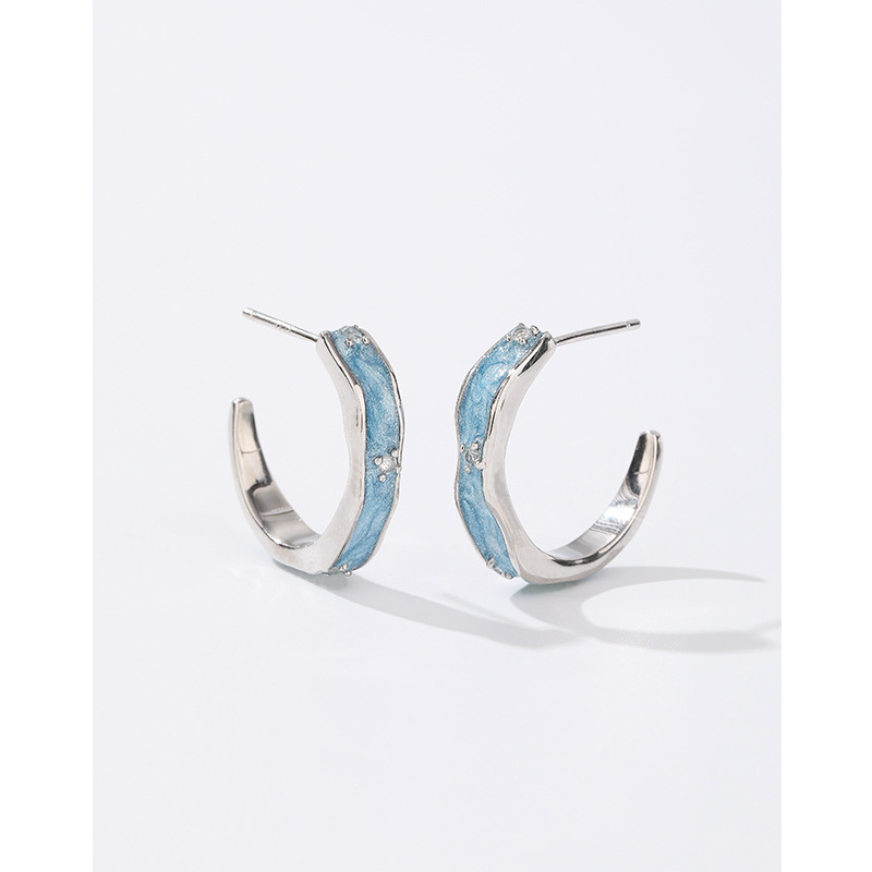 Océano azul pendientes de las mujeres de plata esterlina 925 Luz de lujo nicho diseño pendientes en forma de C elegante diamante incrustado pendientes de alto grado