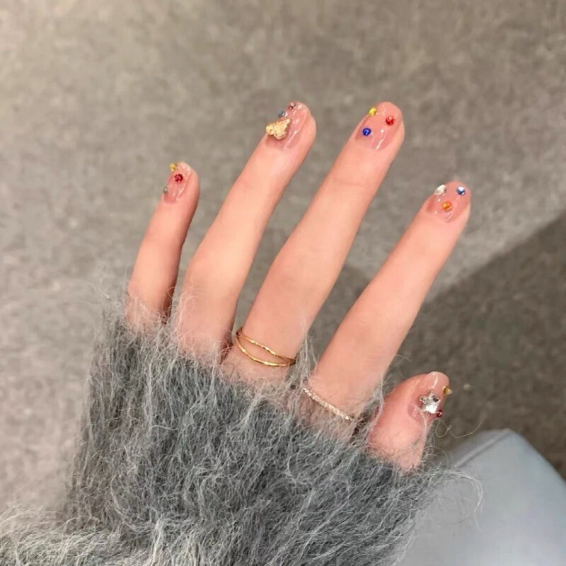 Summer New Handmade Phototherapy Manicure Patch Colorfulful Diamond Wearable Nail Short Heart Gemstone Fake Nails for Students