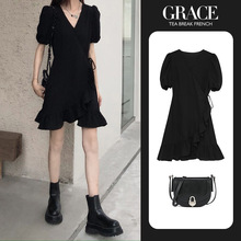 2024年夏季新款法式黑色连衣裙小个子赫本风气质收腰显瘦小黑裙女