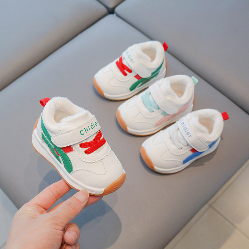 Niños y niñas zapatos forrados de lana de invierno nuevo bebé Niño Zapatos dos superficie de cuero de algodón niños zapatilla de Deporte Zapatos funcionales al por mayor