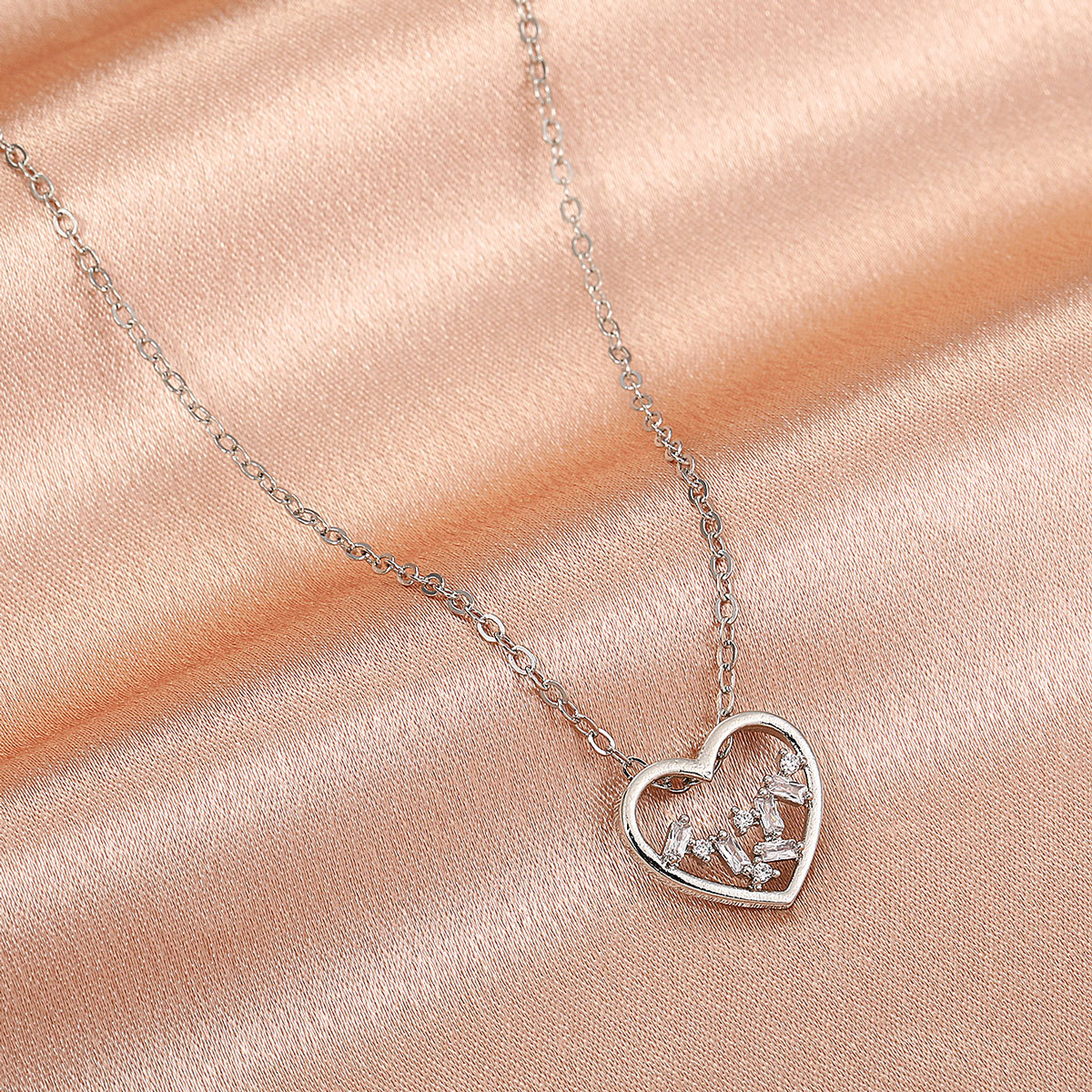 Fashion Heart Shape Copper Necklace Inlay Zircon Copper Necklaces