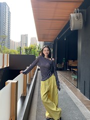 别致绝美斜肩条纹长袖T恤薄款防晒上衣女秋季休闲裤阔腿裤两件套