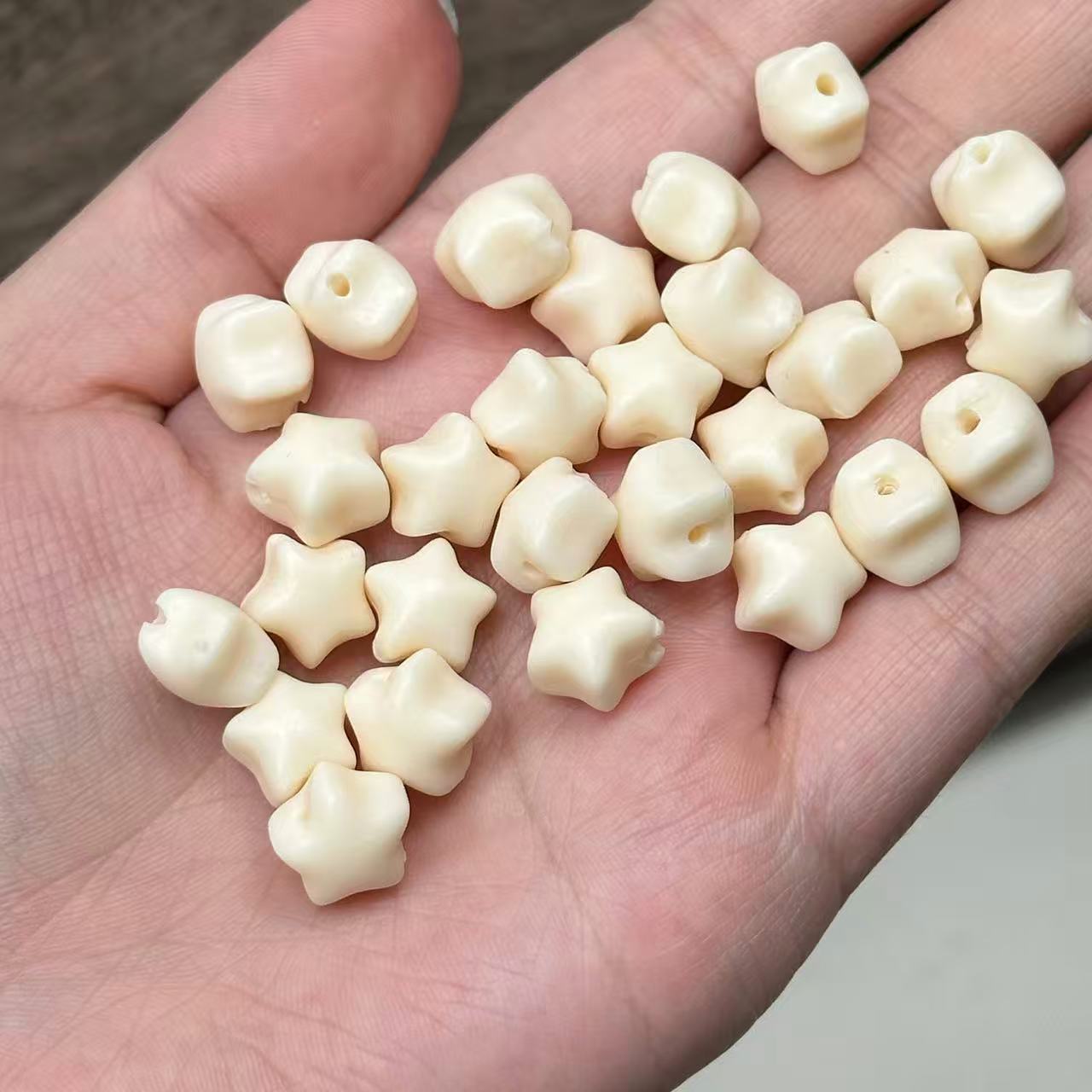 Ivory Nut Small Star Carved Bead DIY Bodhi Seed Bracelet Super Cute Cute Accessory Hand Accessory for Men and Women