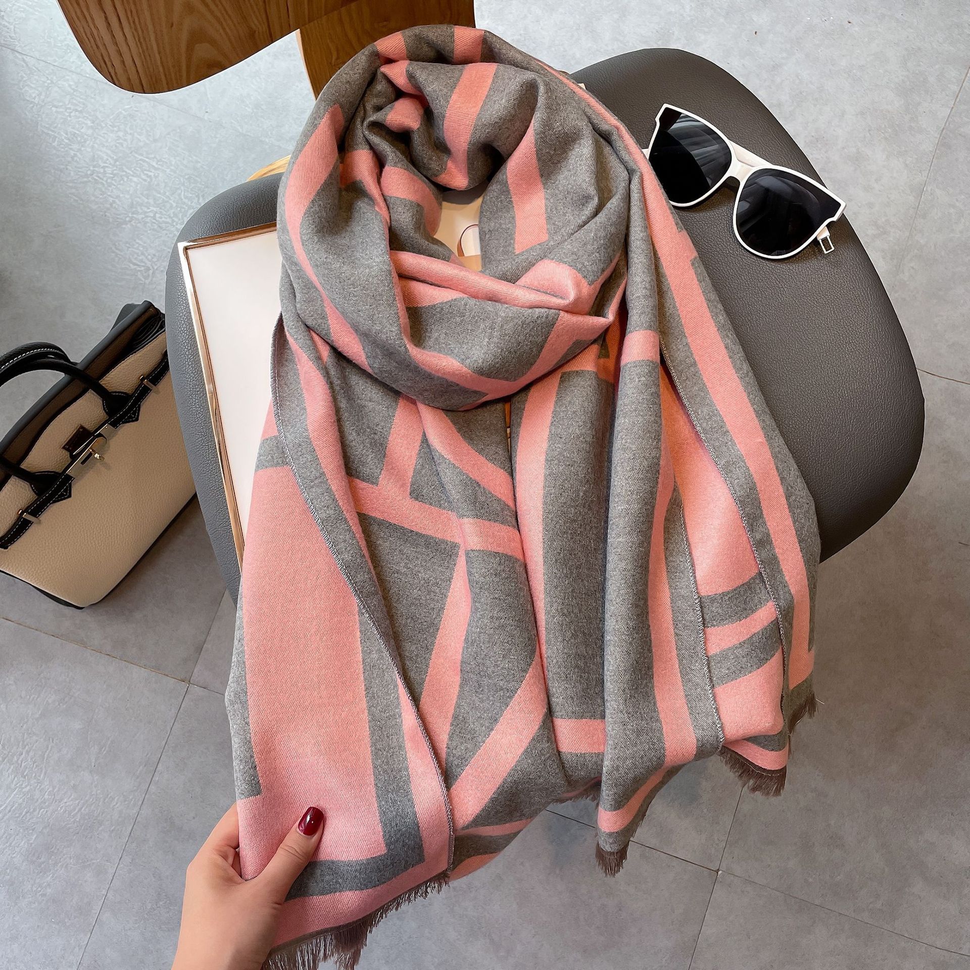 Autumn winter style imitation cashmere with air conditioning shawl tassels, versatile and extended warmth, jacquard_voghion.com