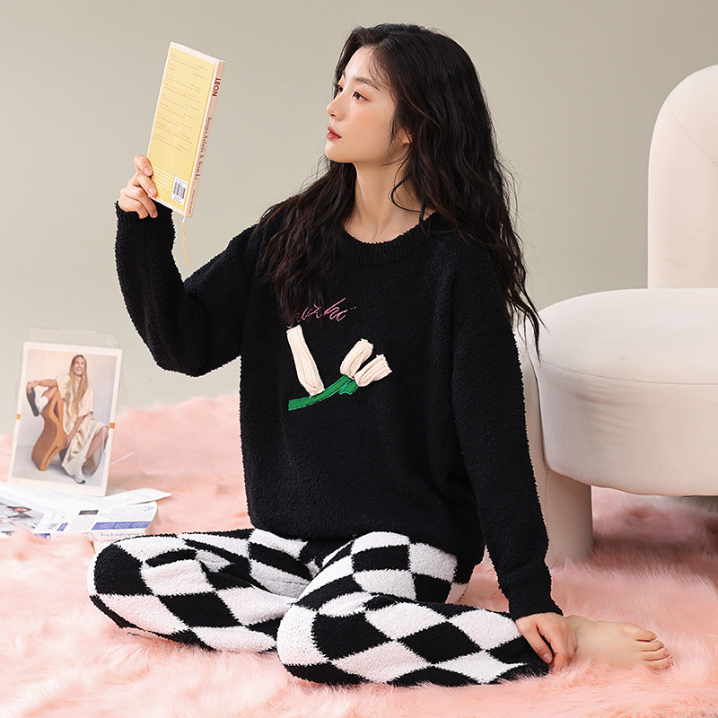 新款软绵绵半边绒睡衣女秋冬季加厚加绒甜美毛线家居服套装可外穿