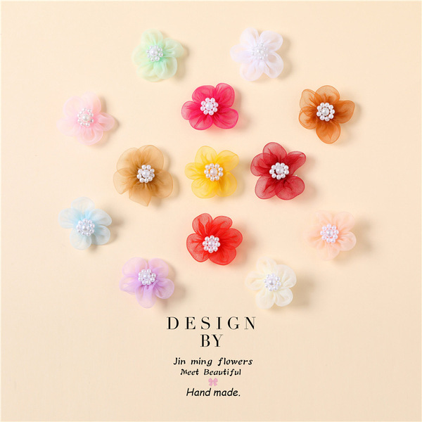Fashionable accessory handmade flower-shaped