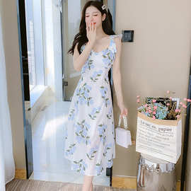 实拍2025夏季无袖淑女超修身甜美瑞丽小清新植物花卉连衣裙