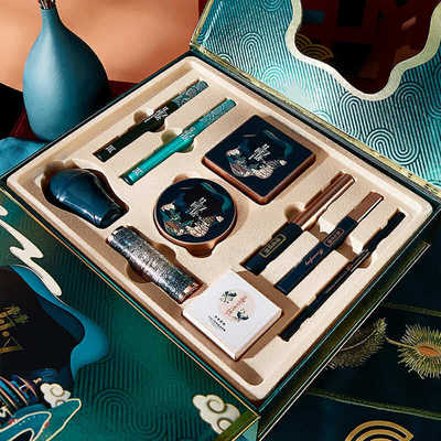 Color in full bloom Carved Cosmetics Ten suit Powder Lipstick Labial glaze Highlight Eyeliner