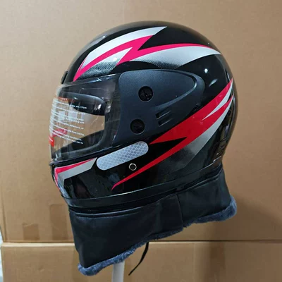 Foreign Trade Electric Vehicle Helmet Motosiklet kaskı (dəbilqə) - bright-black-rose-red-dome-detachable-scarf