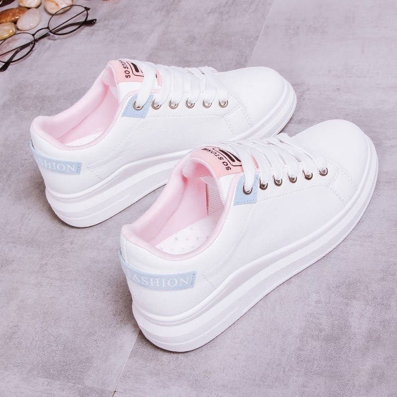 Zapatos de corrida de red de mujer primavera y otoño de mujer 2023 nuevo estilo universal estudiantes coreanos zapatos de skate de mujer zapatos blancos transpirables