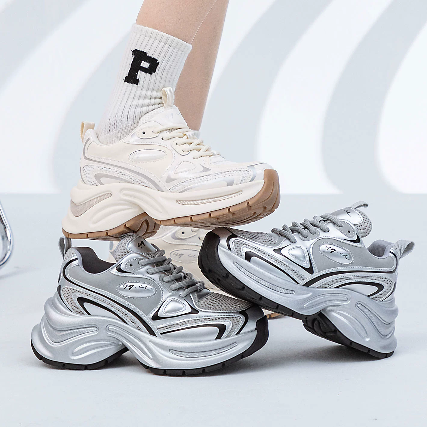 Обувь в стиле Bailu, сияющая галактика, dad shoes 2025 весна спортивная обувь, новые женские обувь с толстой подошвой, увеличенная высота, серебристые туфли