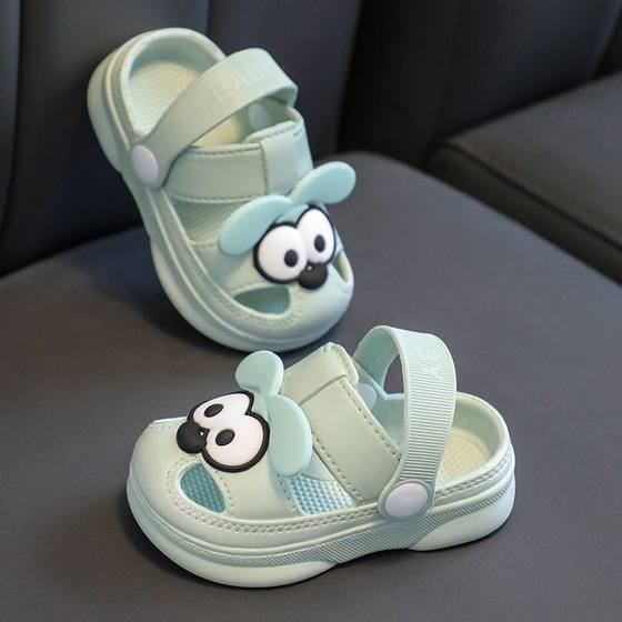 2025 New Summer Style 3-6 Year Old Preschool Kidsren's Crocs Cartoon Sandals Pvc Non-Slip Soft Bottom 2025 Easy to Use