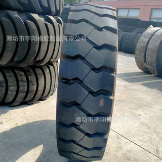 14.00R24    宽体卸载卡车轮胎 钢丝工程机械轮胎