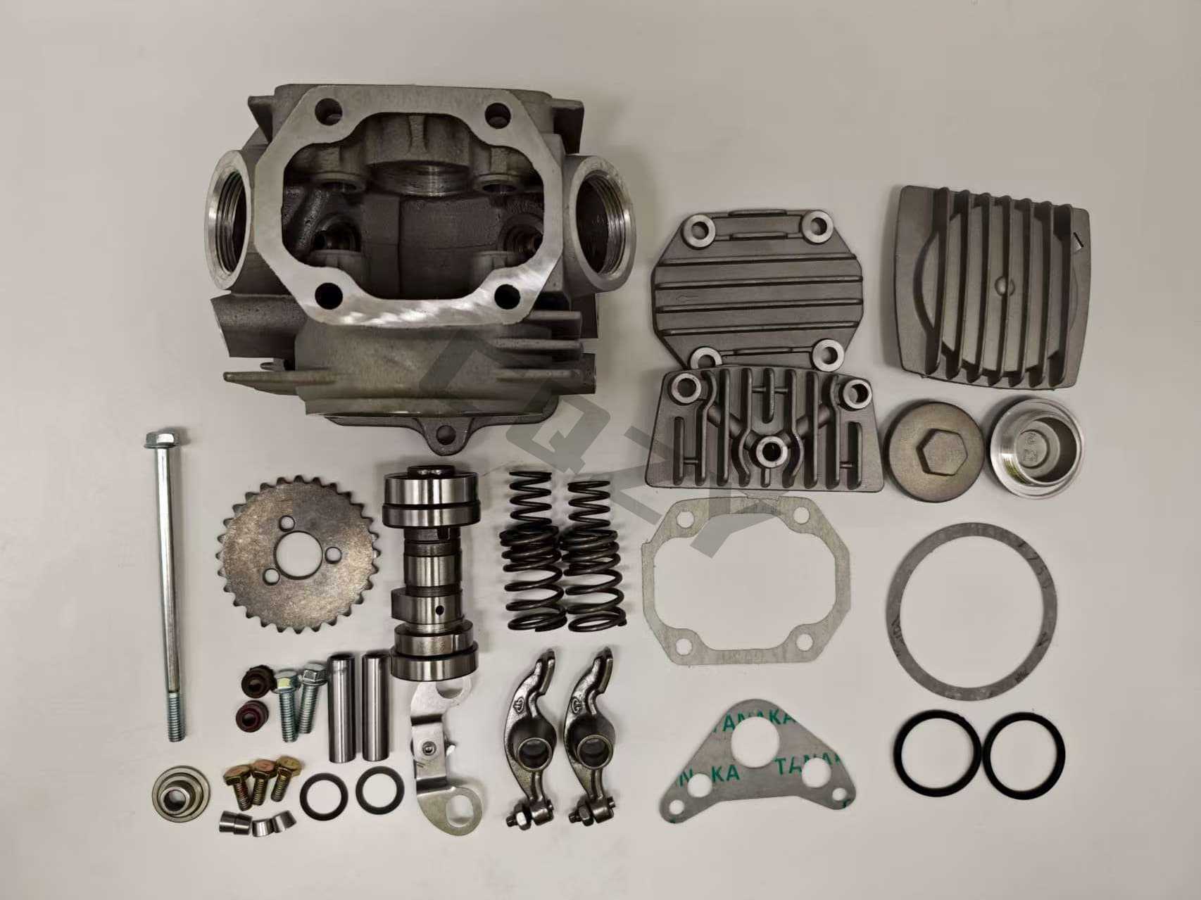 Motorcycle Parts C100C110 Cylinder Head Assembly Euro Ii Environmental Protection Secondary Intake Cylinder Head Assembly Cylinder Cover