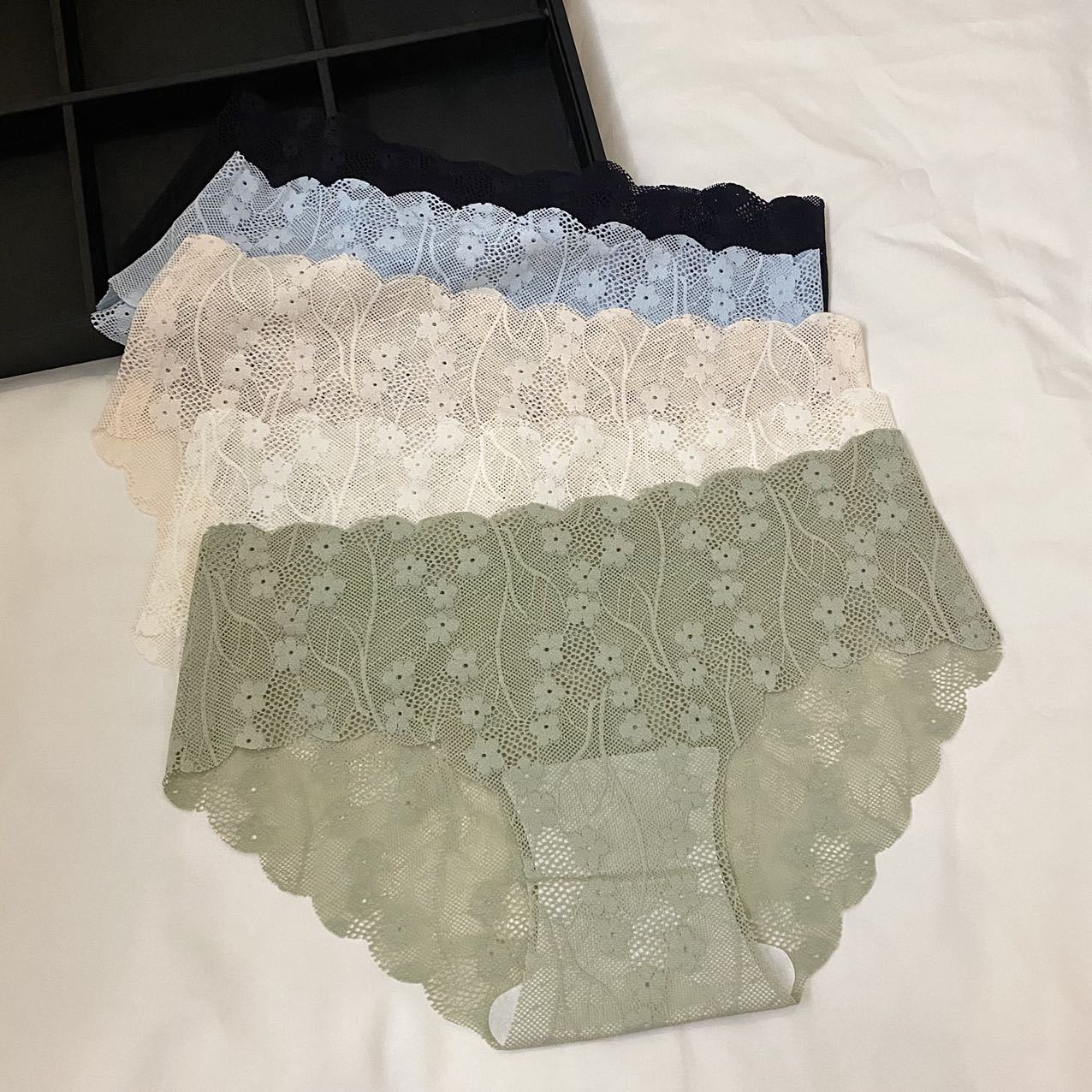 Hazy Zone ~ Girl's Pure Desire Style Seamless Sexy Lace Panties Women's Soft Skin-Friendly Hip-Hugging Briefs with Cotton Crotch