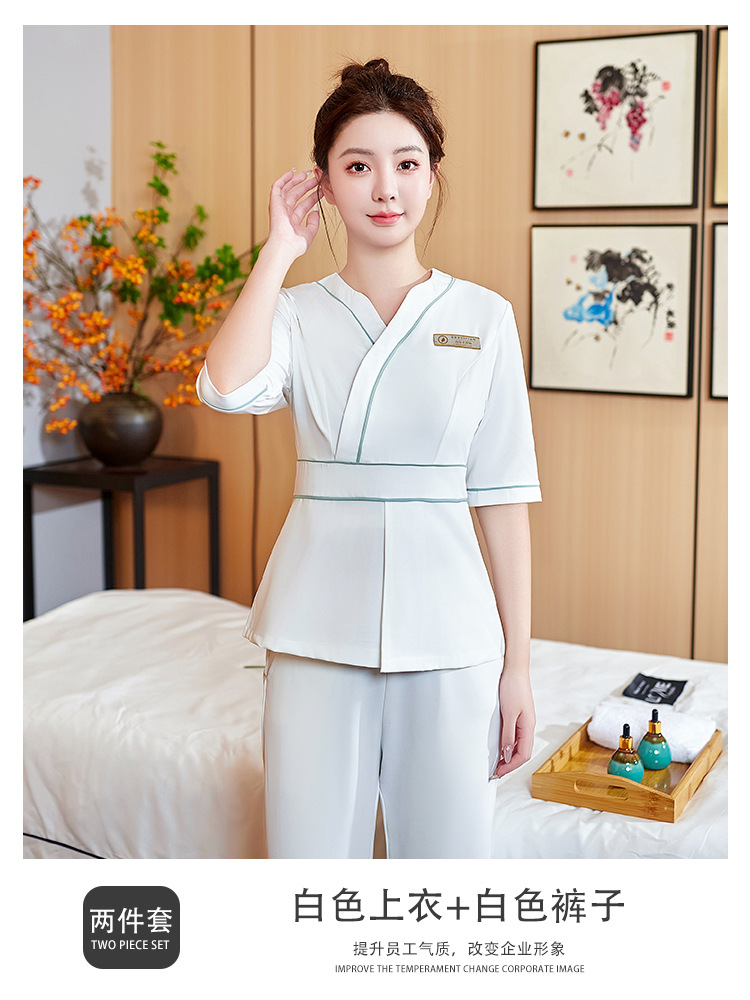 22007 white top white pants