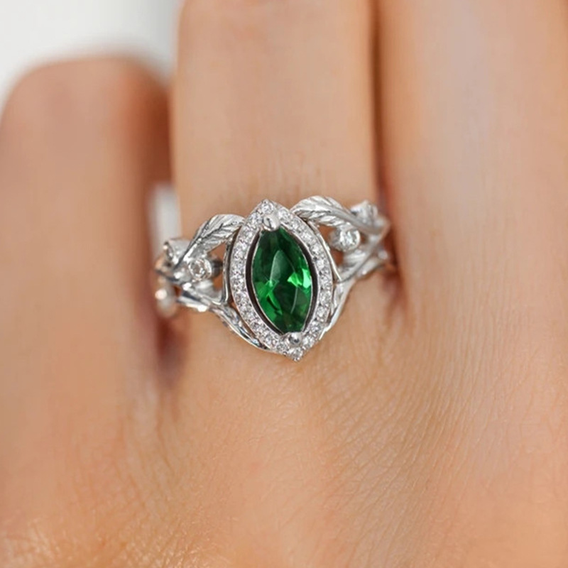 Mode Neue Beliebte Zirkon Weibliche Kupfer Ring Schmuck Großhandel display picture 4