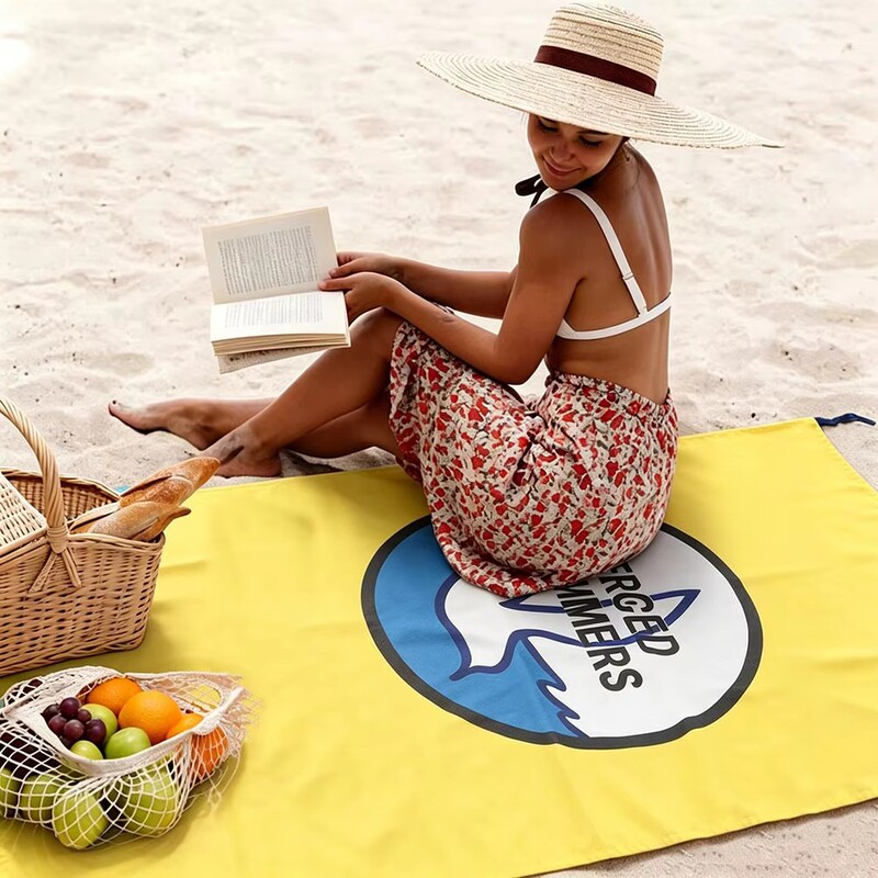 Amazon Quick-Drying Printed Beach Towel Portable Adult Beach Towel for Outdoor Travel Sand-Free Skin-Friendly Swimming Bath Towel Wholesale