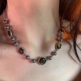 Maillard~Amber necklace for women, light luxury niche, sweet and cool clavicle chain accessories, high-end neck chain