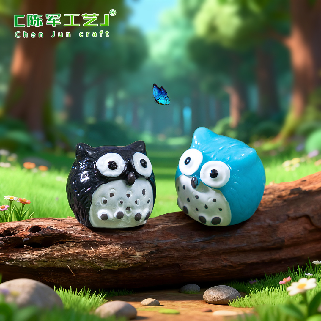 小さいサイズの4色のフクロウのコケの小さい景観の置物のアクセサリーのdiyは樹脂の小さい置物を組み立てます。