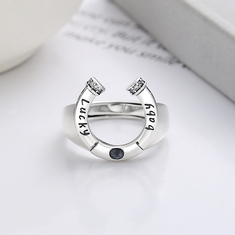 Retro fashionable creative design trend one size ring with letters