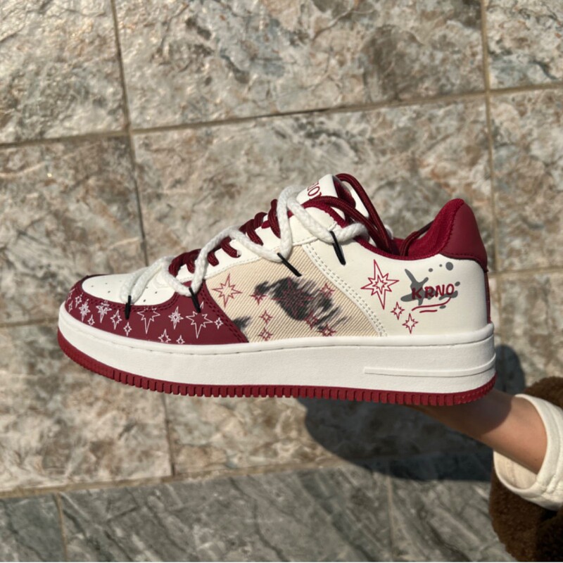 2024 Four Seasons Ins Style Students Black and White Color Matching chic Men's and Women's Lover's sneaker Board Shoes
