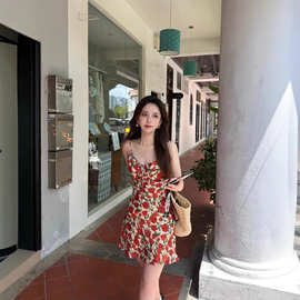 法式复古玫瑰碎花吊带连衣裙女夏季小个子绝美温柔风性感显瘦裙子